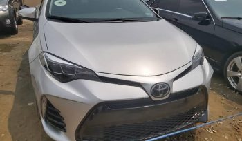 Toyota Corolla SE 2017-2018 complet